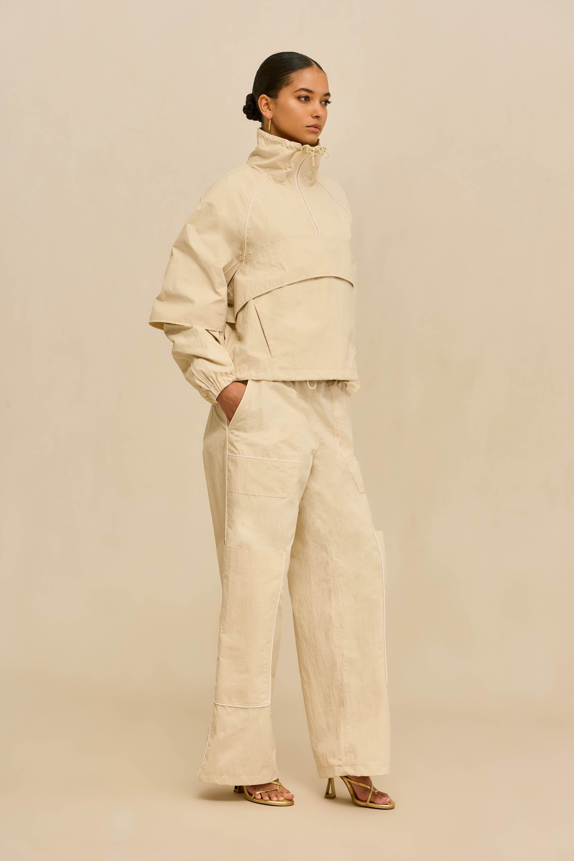SIRA ANORAK - LIGHT BEIGE