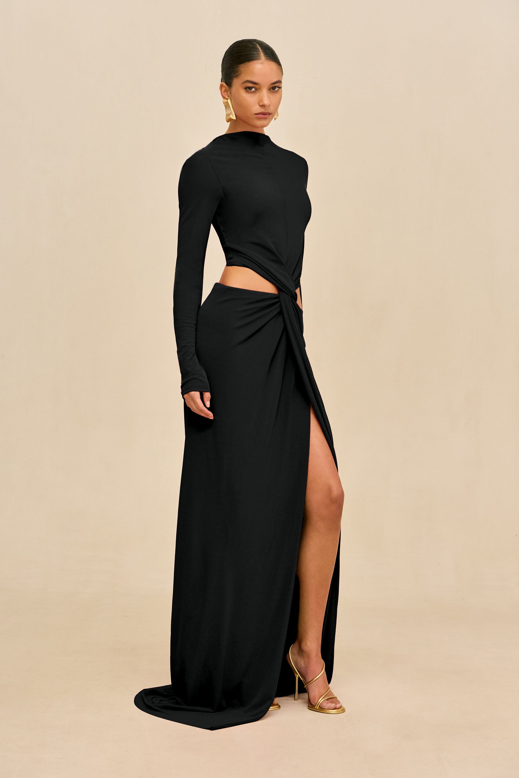 KERI GOWN - BLACK