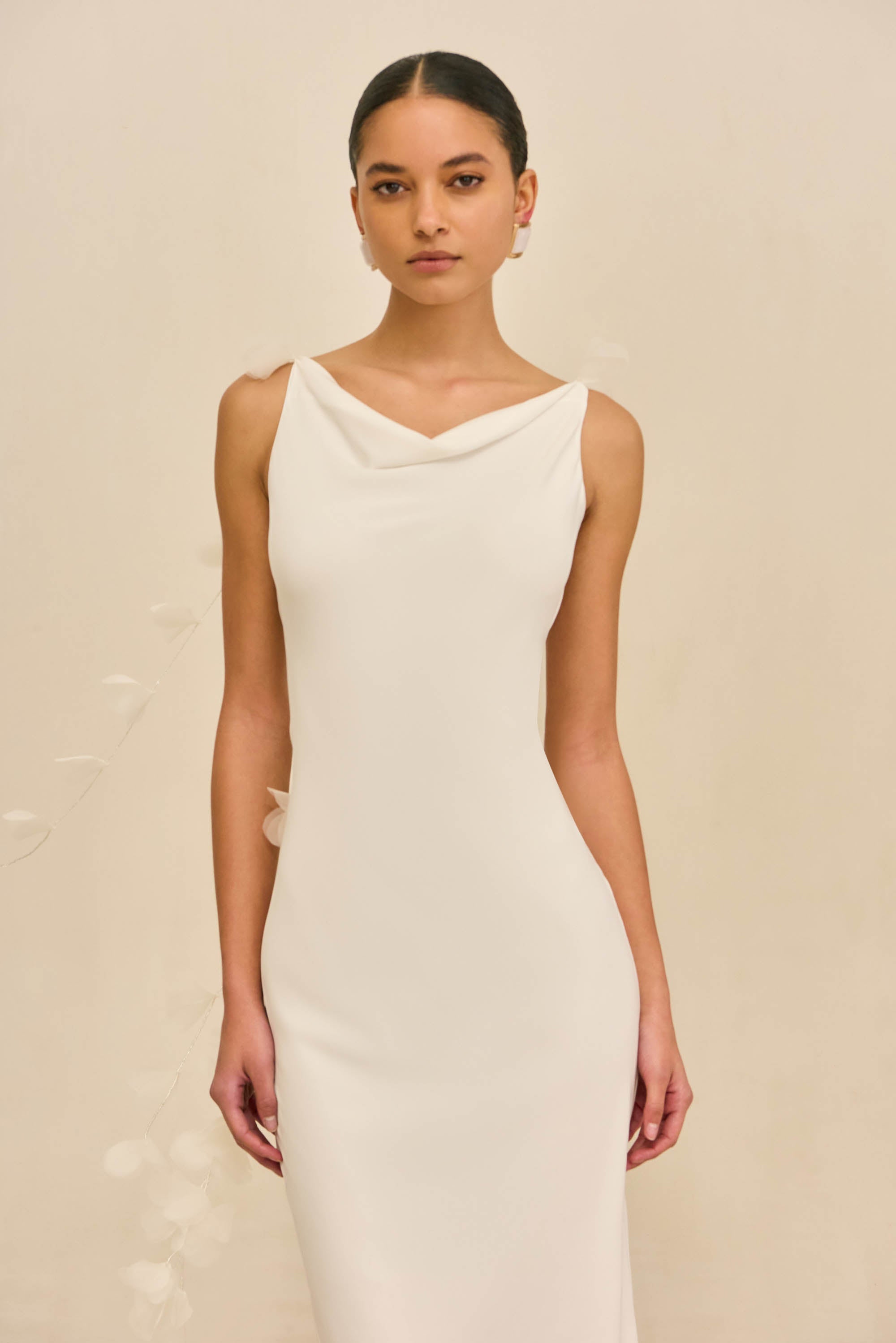 NYMERIA GOWN - OFF WHITE