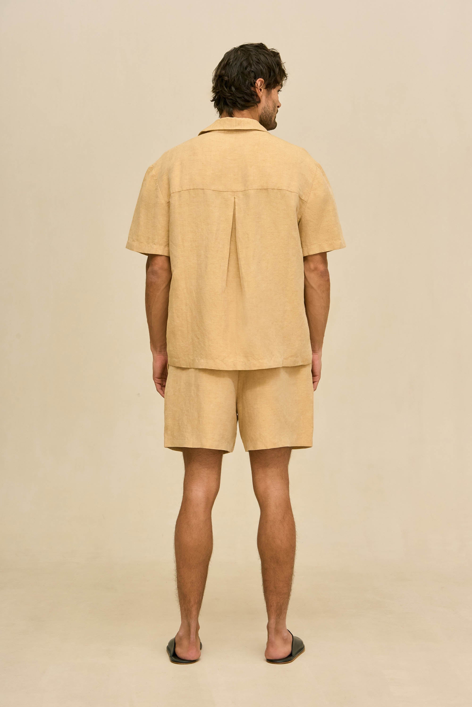 NICKLAUS SHORT - ALMOND
