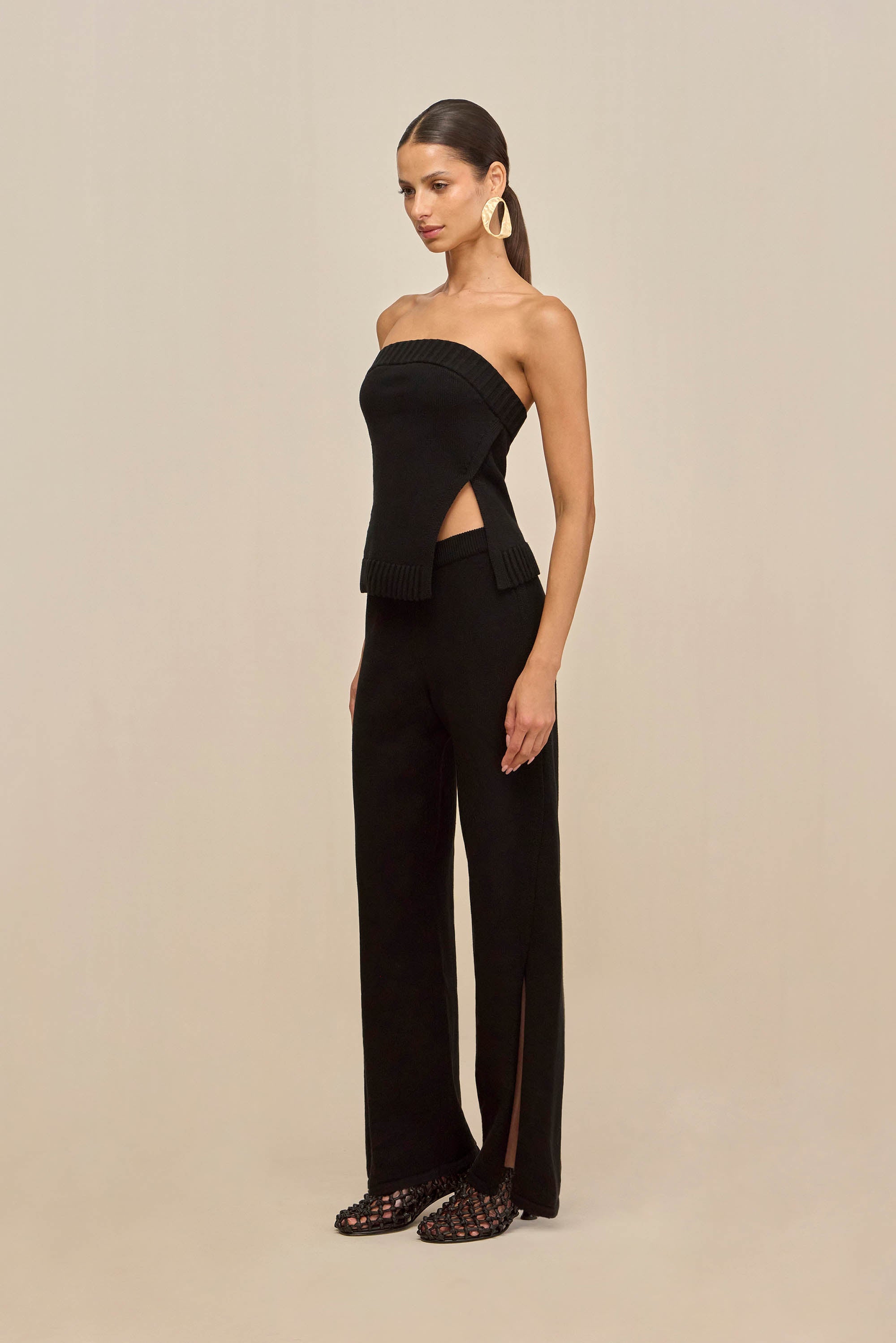 LOU KNIT TOP - BLACK