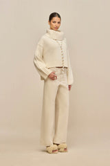 BELANA SWEATER - OFF WHITE
