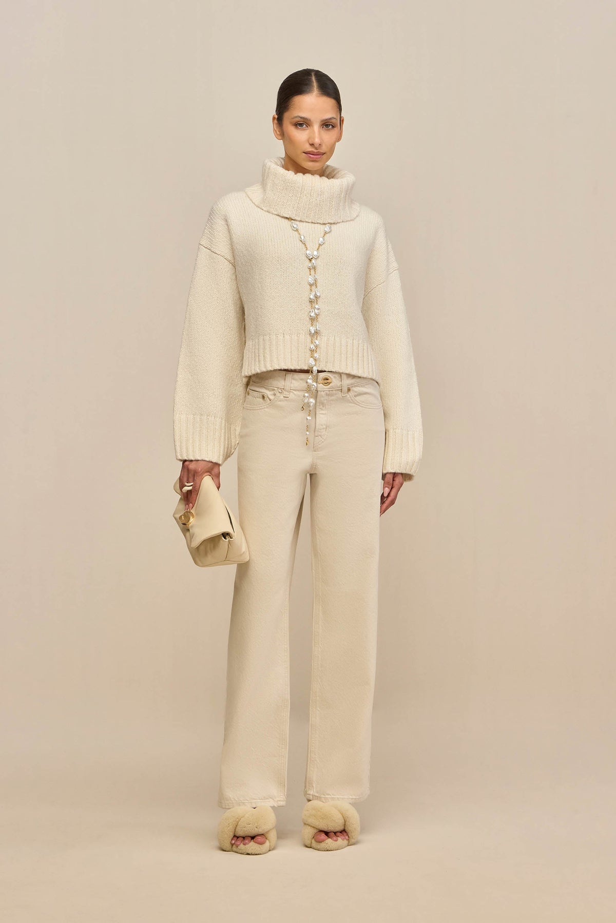 BELANA SWEATER - OFF WHITE