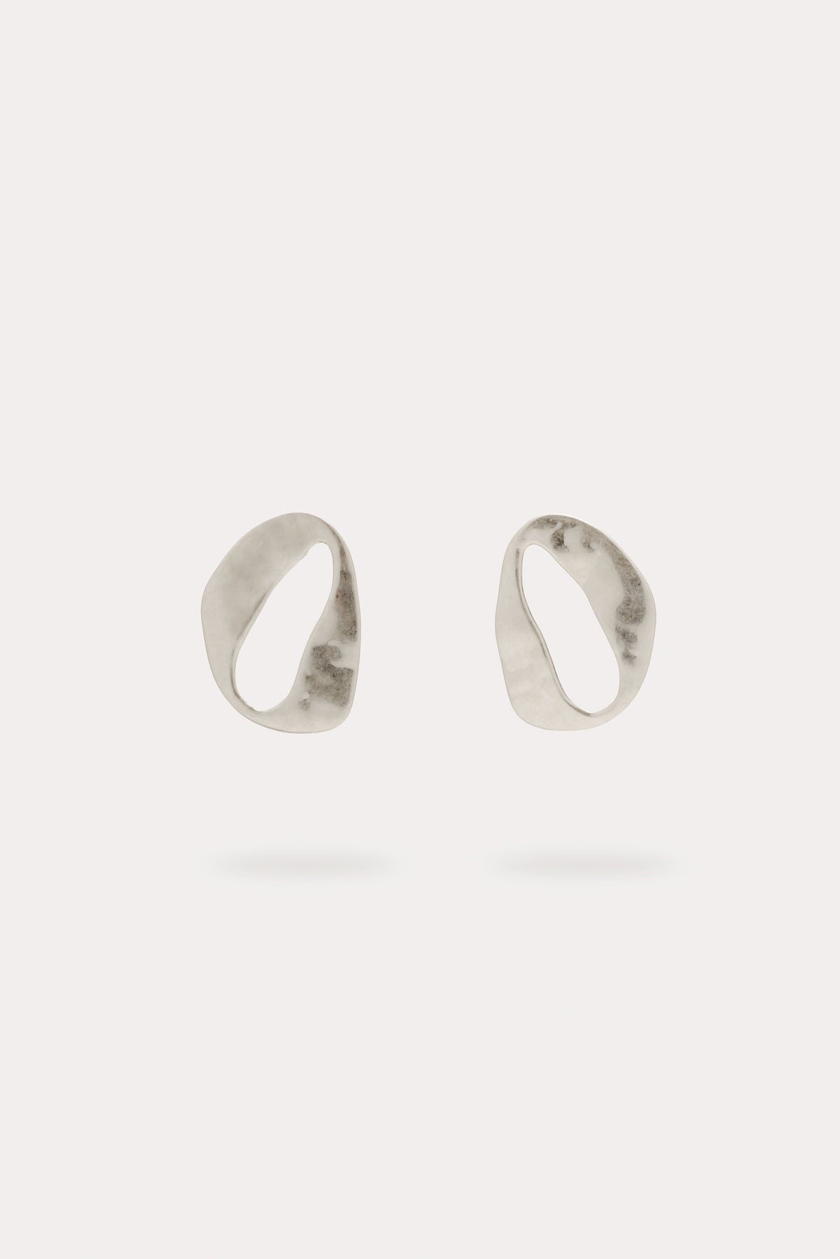 RUE MINI EARRING - ANTIQUE SILVER